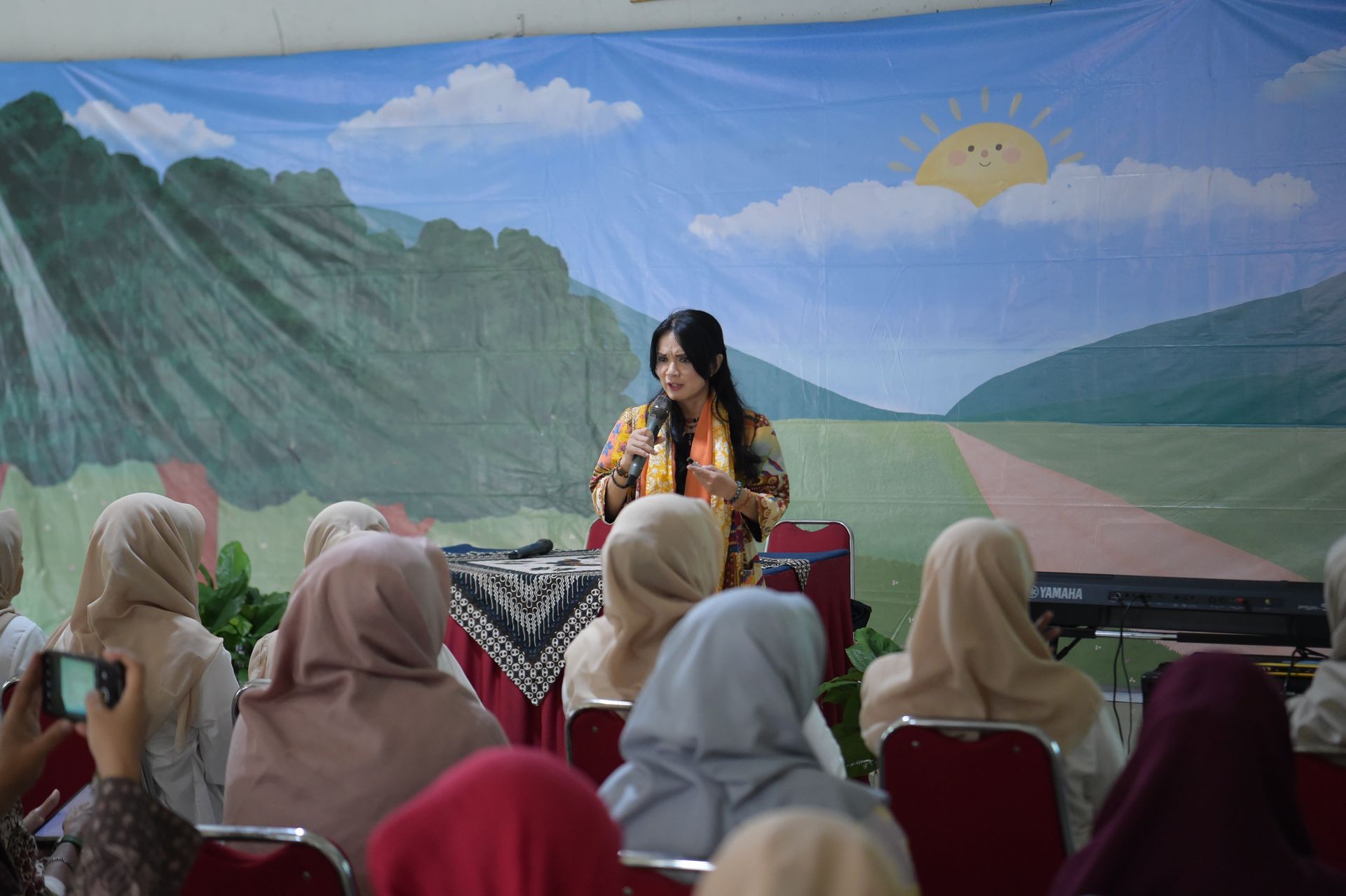 Praktik Baik Pemanfaatan Karya Musik sebagai Media Pembentuk Karakter Anak